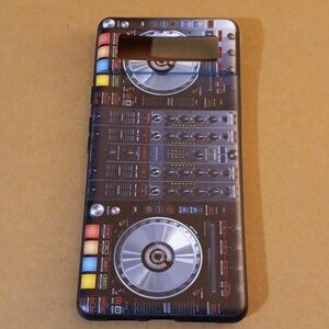Pixel 6C Turn Table Cell Phone Case